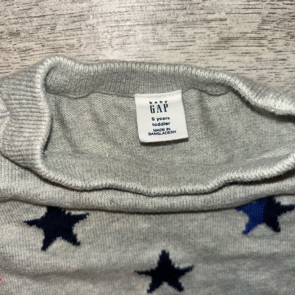 GAP Kids Gray and Blue Star Matching Set